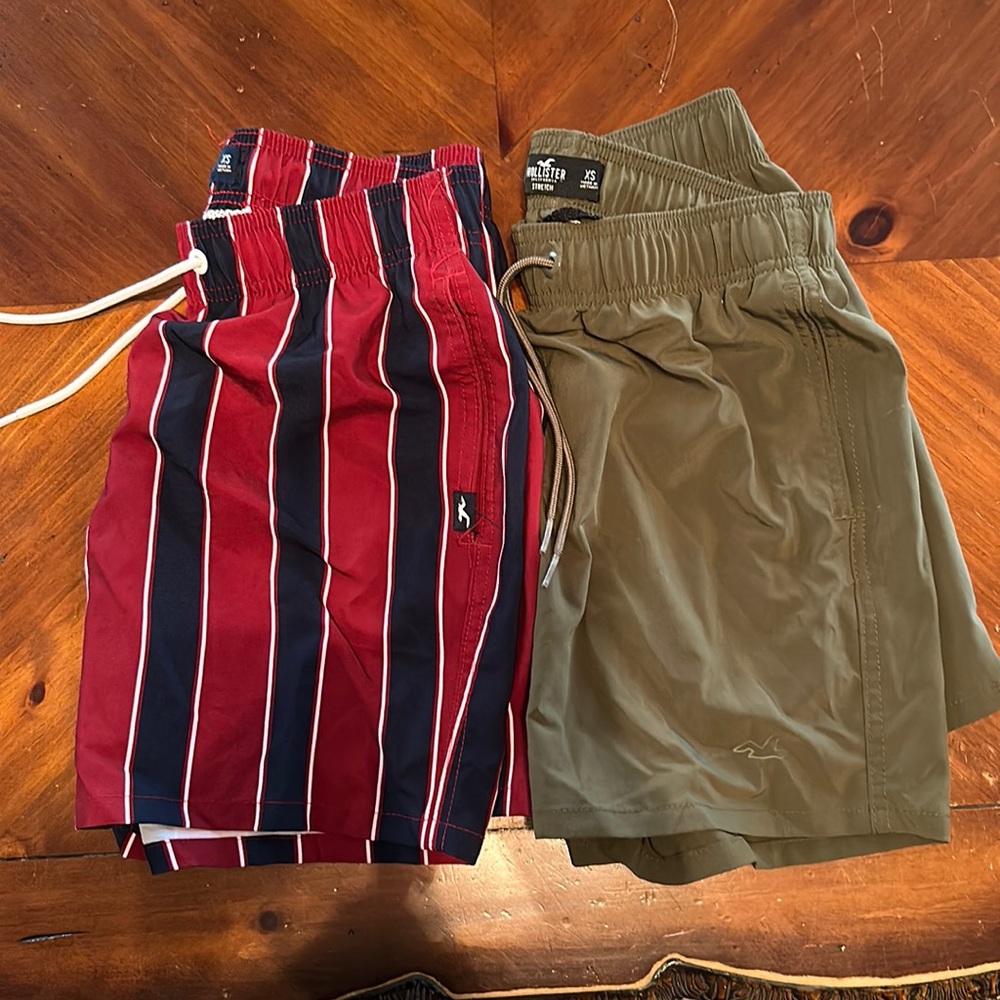 Hollister mens XS shorts. Liner is cut out. Worn as shorts and swim.